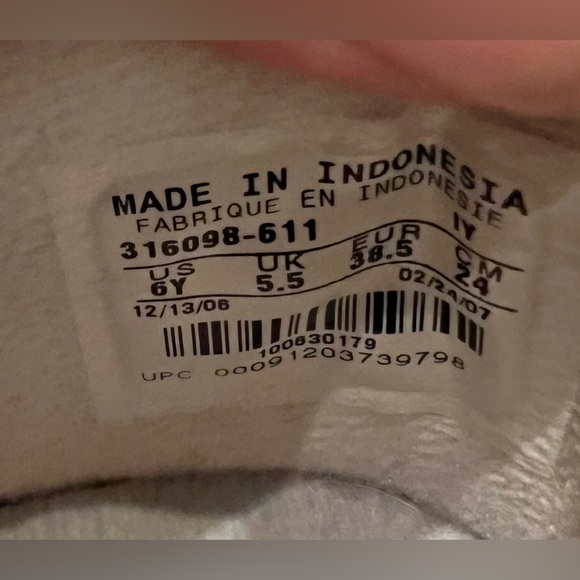 Nike Air Jordan 1 Low - size 6Y / women’s 8 - rare - Picture 6 of 7